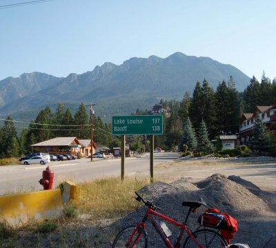 the road ahead, the distance to cover (Radium Hot Springs)