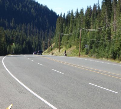 quick glimpse of another tourist(?), them heading west